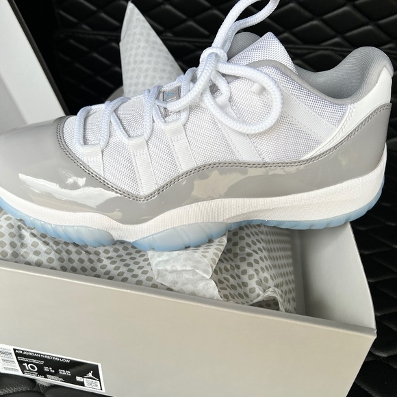 Air Jordan 11 Retro Low